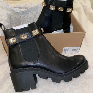 Steve Madden Black Amulet boots 8.5. Brand new